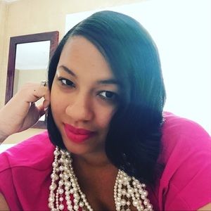 Meet your Posher, Isoke